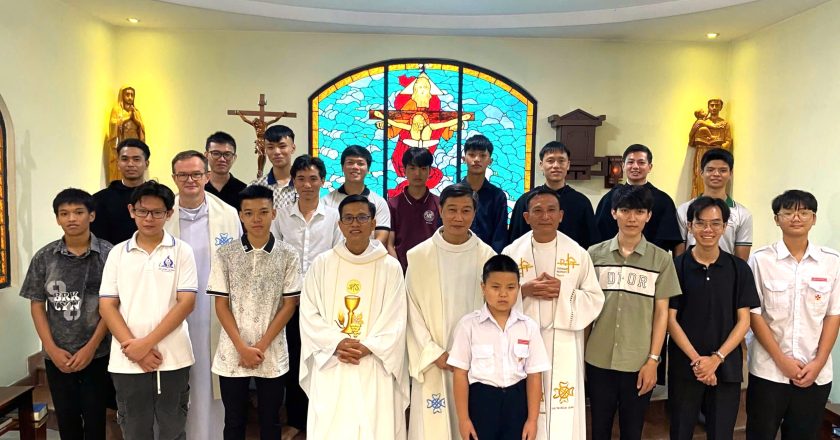 Những Hạt Giống Ơn Gọi Trên Hành Trình Theo Chúa