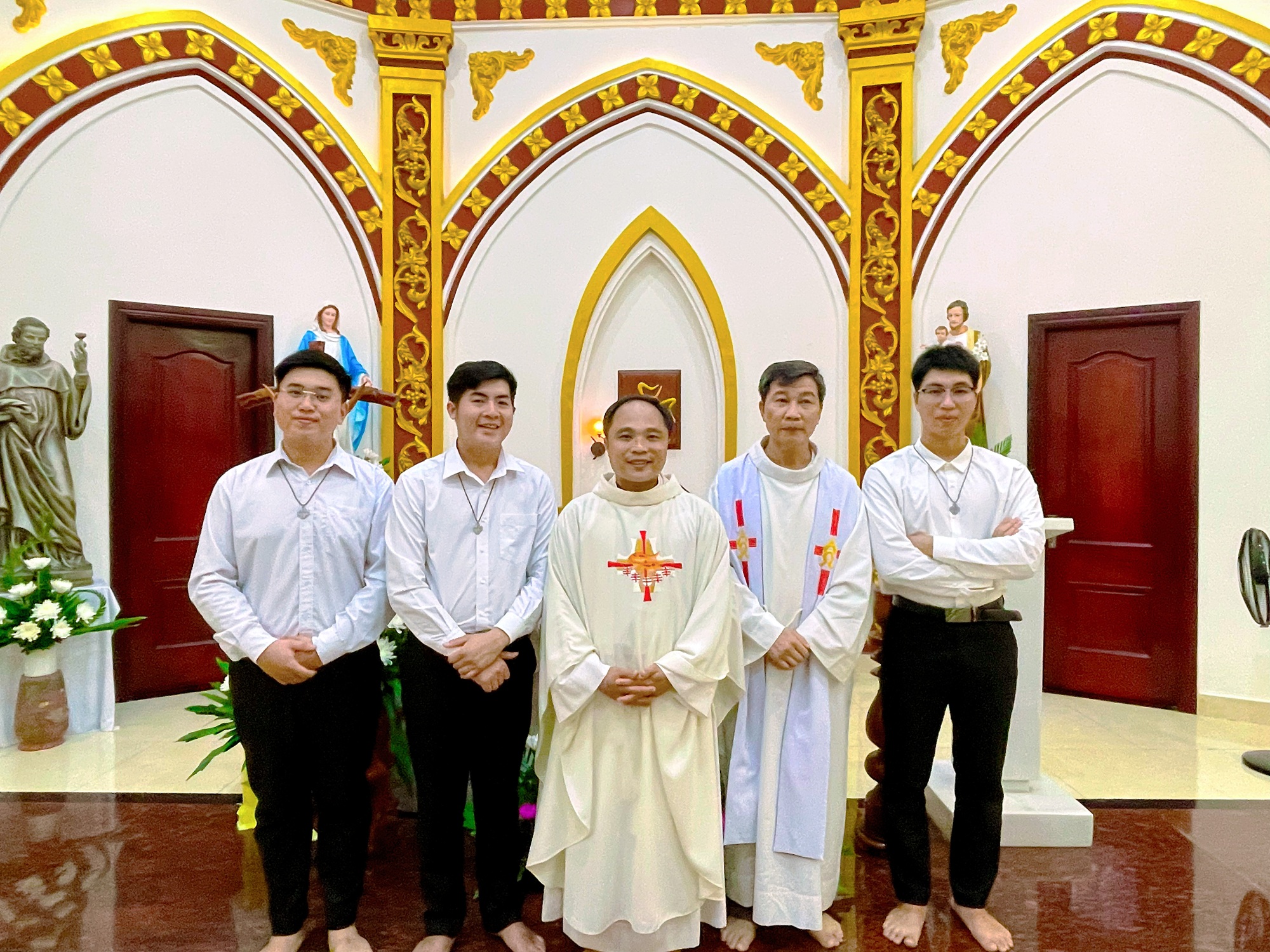 THÁNH LỄ VÀ NGHI THỨC GIA NHẬP TẬP VIỆN
