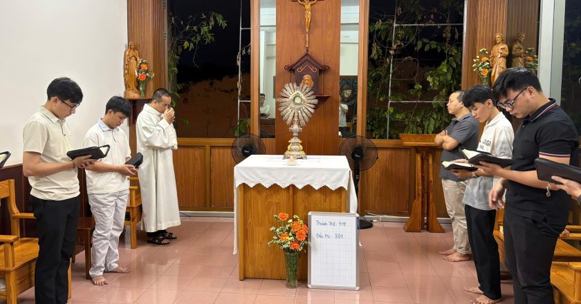 Ứng sinh – Tìm hiểu: Cầu Nguyện, Gặp Gỡ Và Cảm Nghiệm Đời Sống Cộng Đoàn